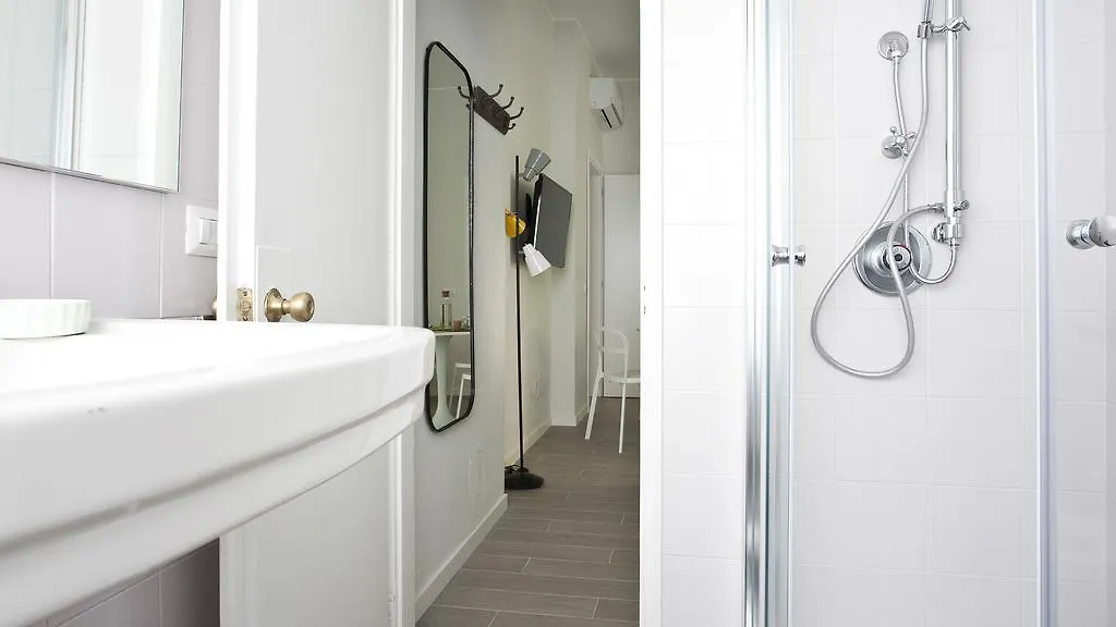 Italianway-Veniero Apartamento Milão